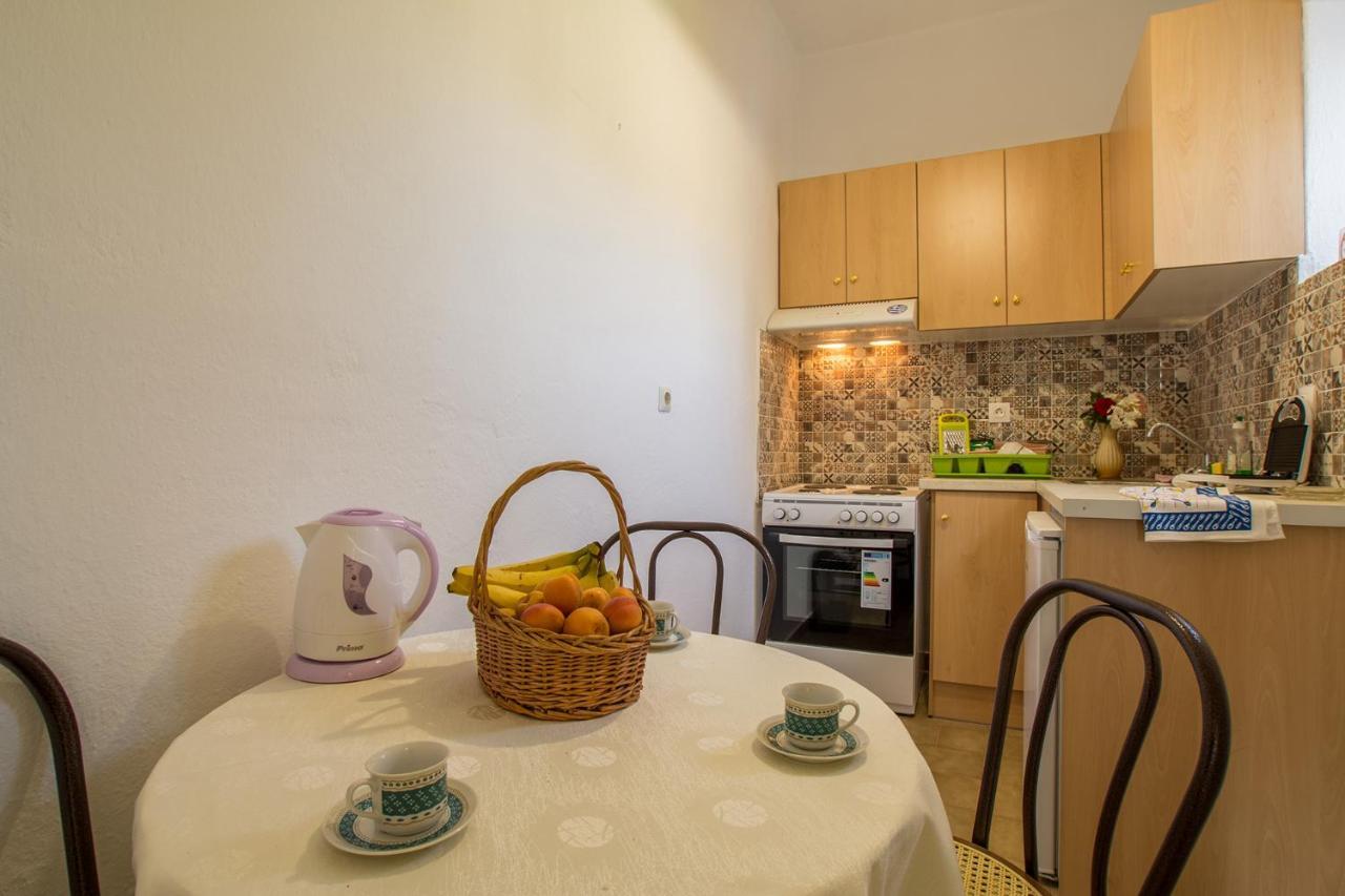 Aggeliki Apartments Dassia By Hotelius Kato Korakiana Екстер'єр фото