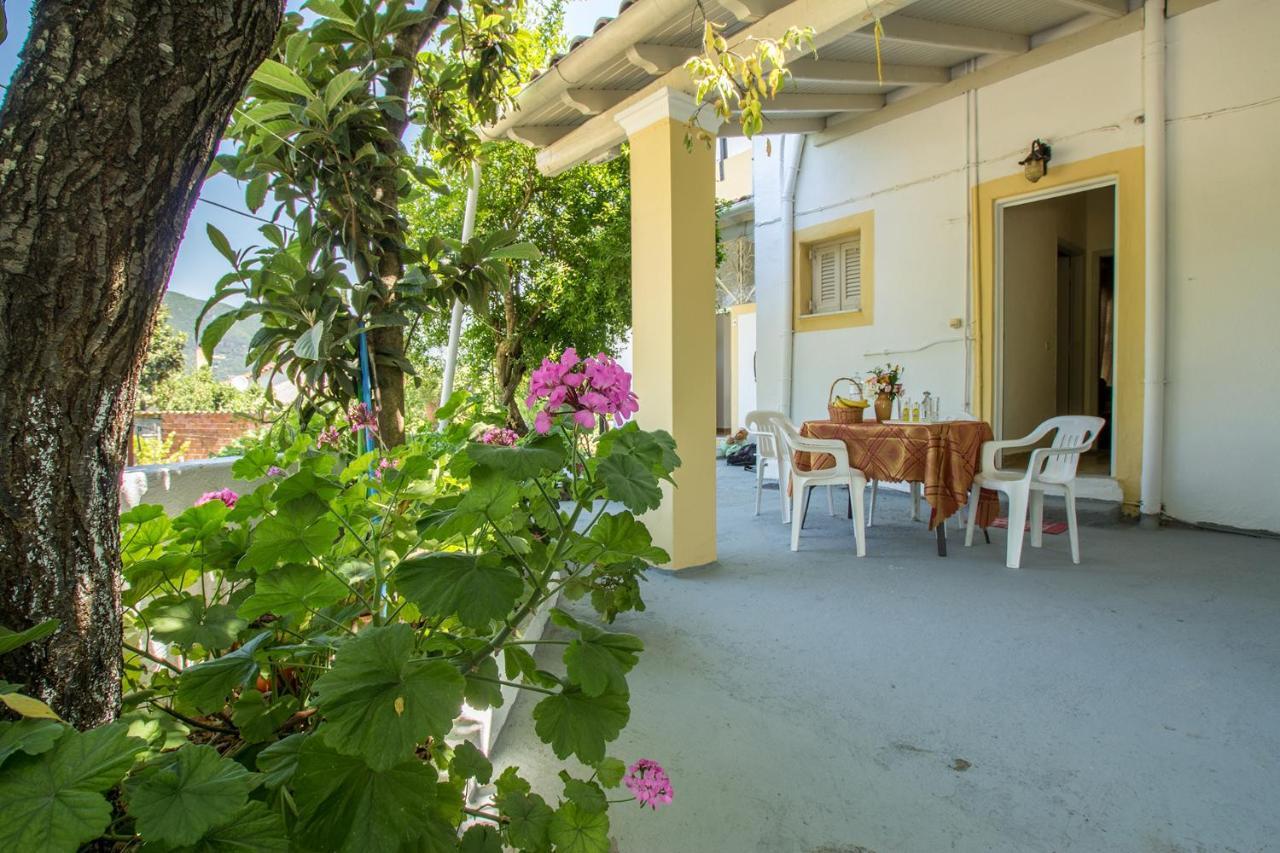 Aggeliki Apartments Dassia By Hotelius Kato Korakiana Екстер'єр фото
